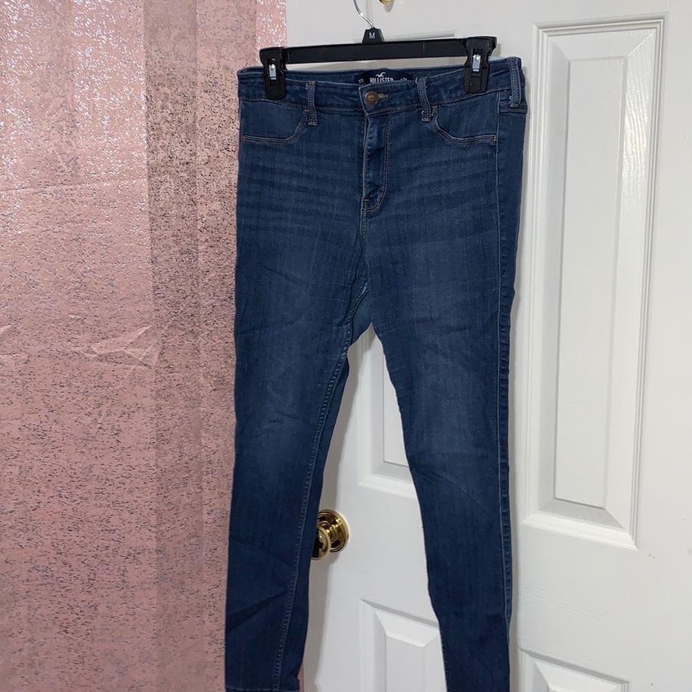 Hollister jeans